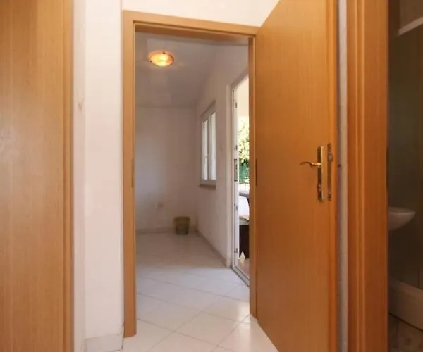 With Parking Space - 6791 * マカルスカ